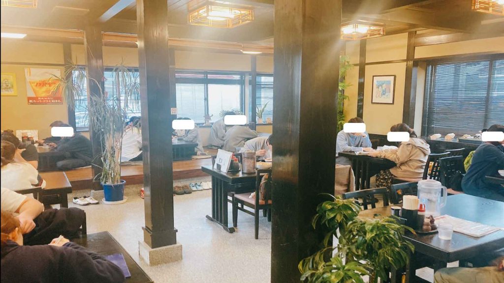 オモウマい店 山形県鶴岡市みどり食堂豚からラーメン店舗情報