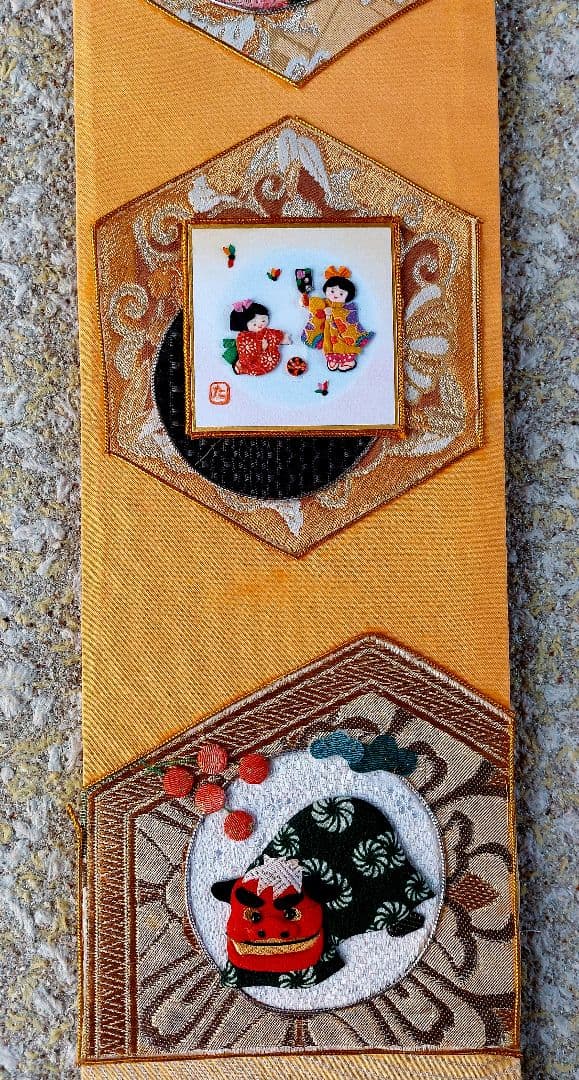 本日8 15限定ポイント10倍 正月 置物 タペストリー コンパクト ちりめん 小さい 手作りことほぎのつづり 鏡餅紙すき 手作り押絵人形 飾り ミニ 可愛い 人気 楽天市場 正月 置物 タペストリー コンパクト ちりめん 小さい 手作りことほぎのつづり 祝海老