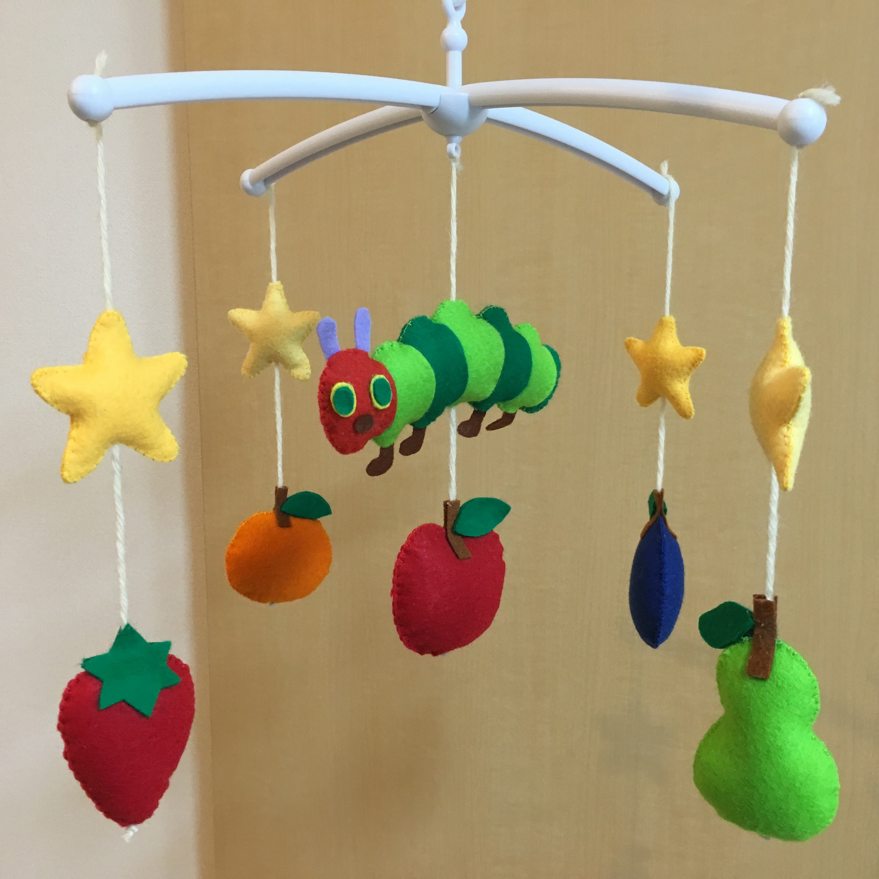 15分で完成！赤ちゃんメリーを100均グッズで作ってみた - 株式会社ワッツ