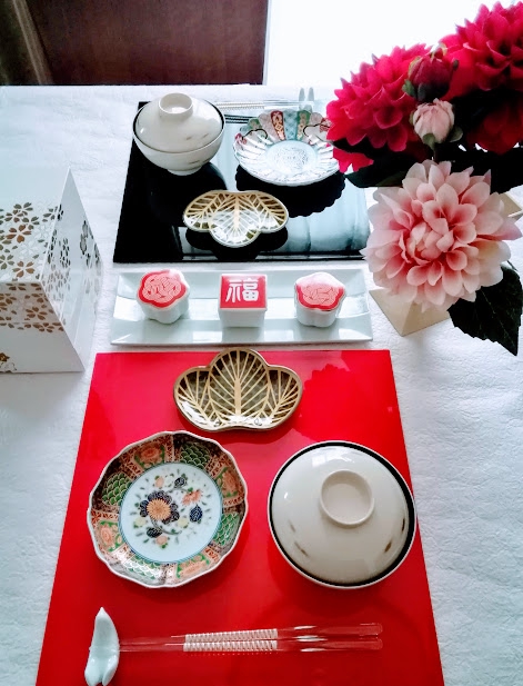 お正月のおしゃれなテーブルコーディネート2025