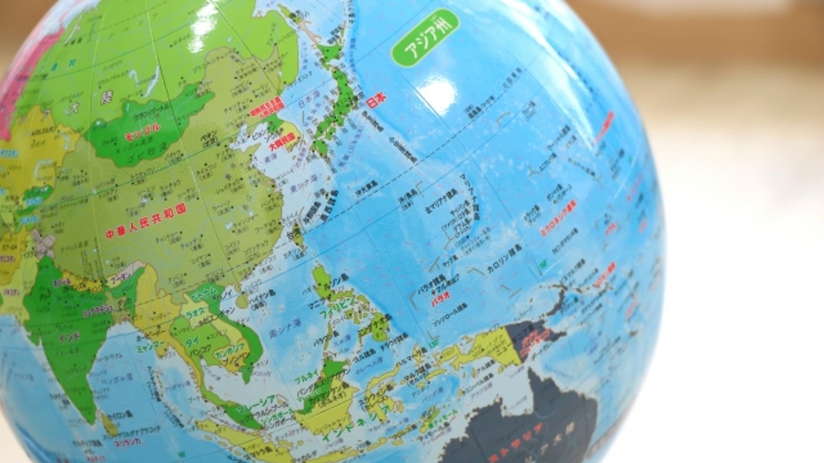 3月のカレンダー 「スイートピー」高齢者介護をサポートするレクリエーション情報誌『レクリエ』