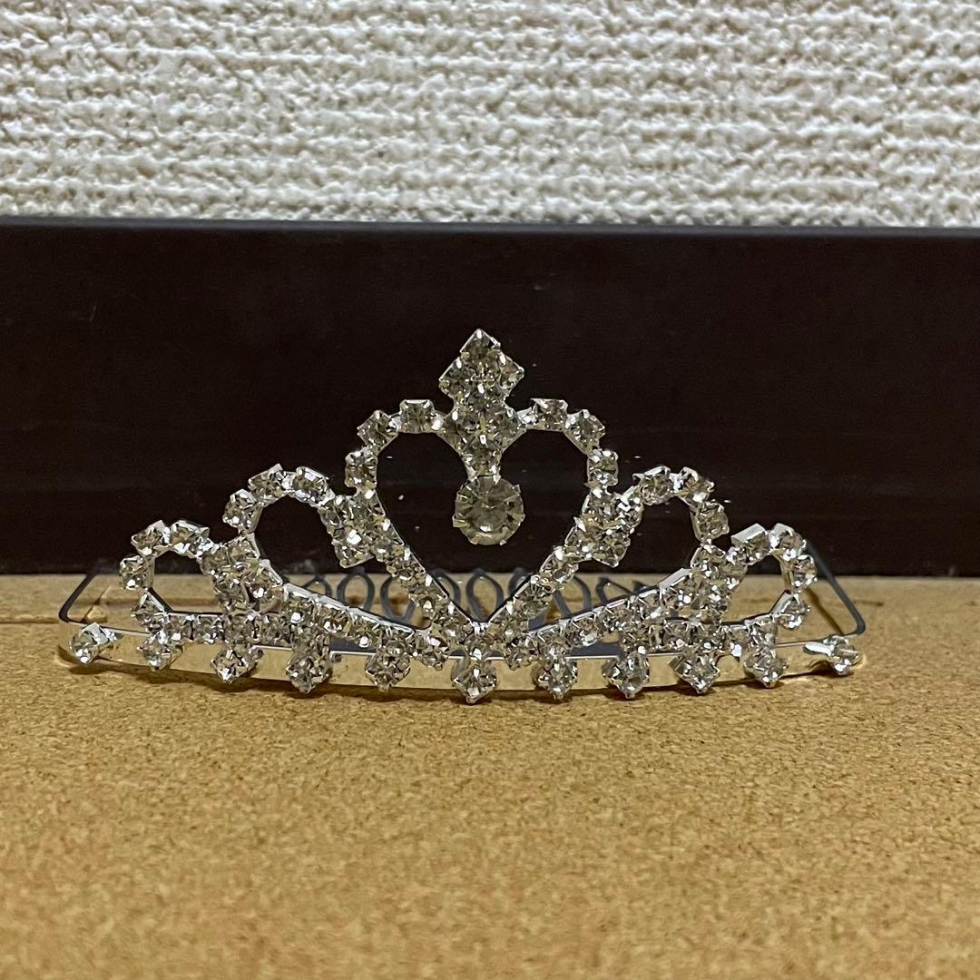 AmazonPetit Celebヘアアクセサリー ティアラ 体育祭 おそろい ヘッドドレス ウェディング ティアラ大人 髪飾り 結婚式成人式 お呼ばれ ブライダル アクセサリー フラワー 花 和装 リーフ ビジューカチューシャ・ヘアバンド 通販