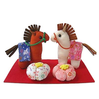 手作り、可愛すぎる鏡餅、お正月かざり お正月飾り 置物 ちりめん コンパクト 小さい花結び 鏡餅 手作り