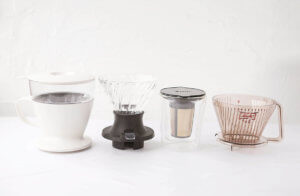 ダイソーの220円ガラス計量カップがまさかのコーヒーサーバーにピッタリすぎた！オニマガ - 名古屋散歩とシンプルライフのブログ - コーヒー 器具・使い方