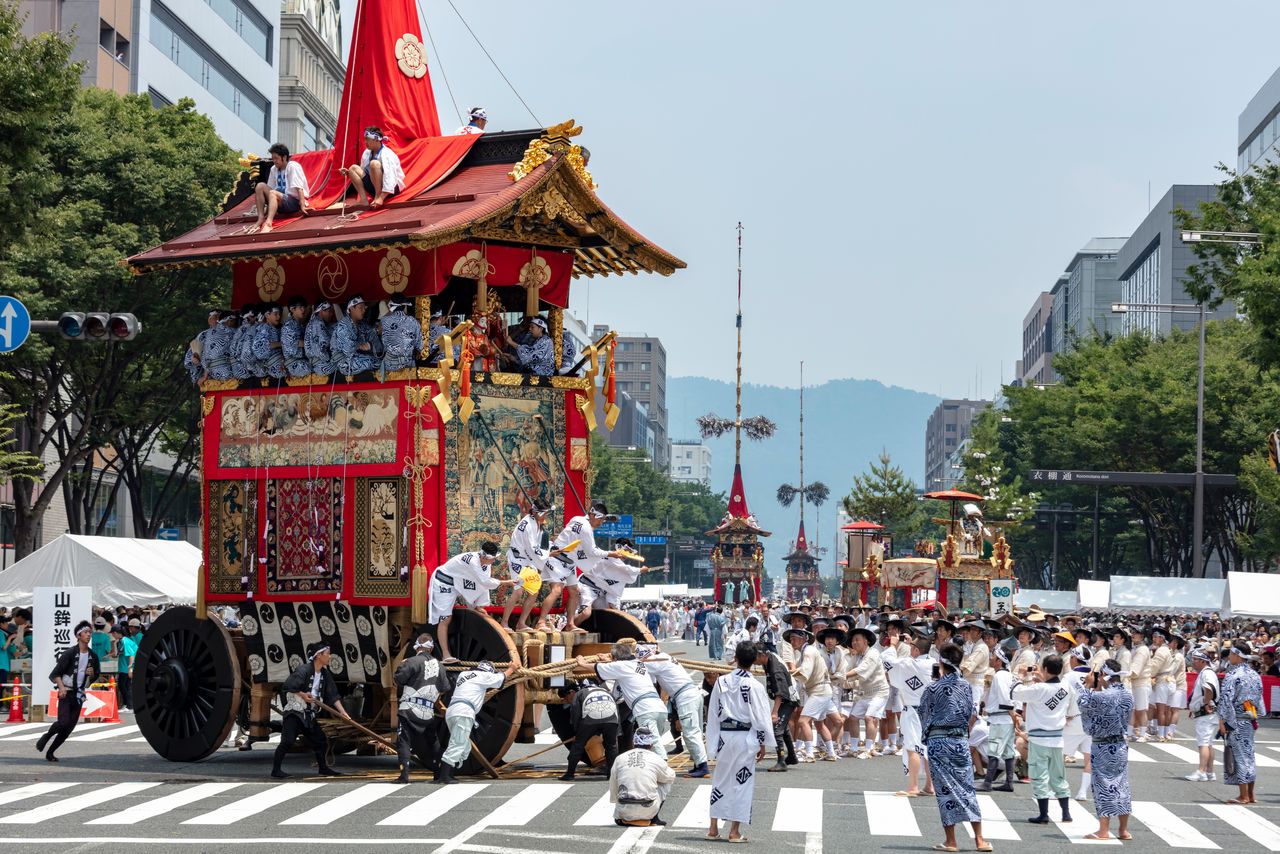 天神祭に行ったら見逃せない！「船渡御」と「奉納花火大会」をご紹介！株式会社オマツリジャパン