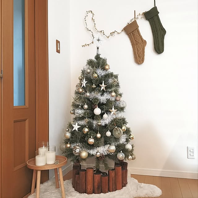 クリスマスツリーの下のおすすめ商品とおしゃれな実例RoomClip ルームクリップ