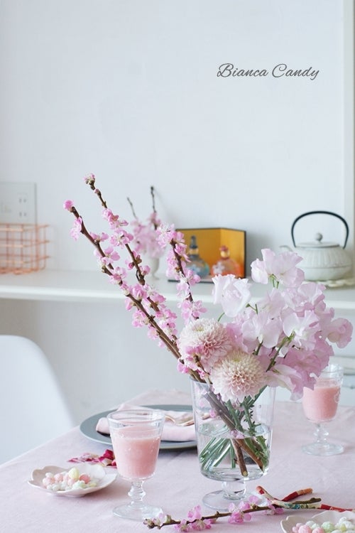 ひな祭りの代名詞「桃の花」はどんな花？長寿の象徴で縁起がよい