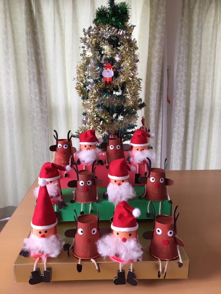 クリスマス飾り 簡単 12月 ポインセチア壁飾り 高齢者レク Poinsettia wall decoration