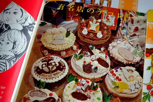 もうすぐクリスマス🎄 1957年🔹昭和32年 クリスマスケーキのラそらいろの樹🌿🕊️ さんのマンガツイコミ 仮