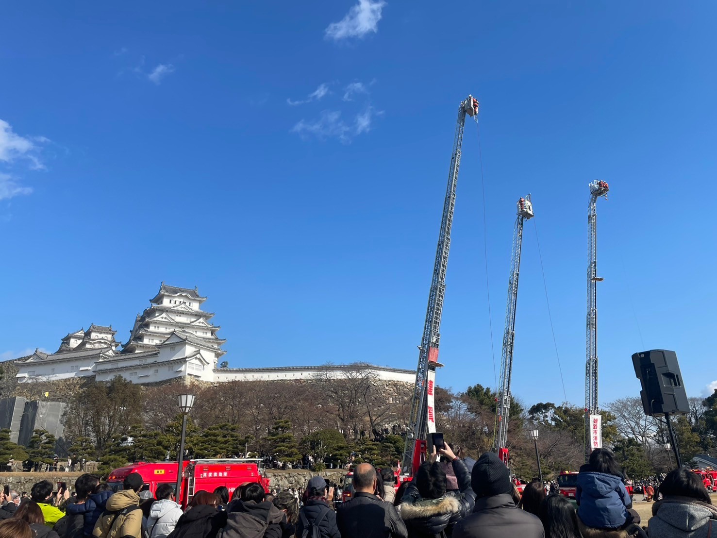 Happy Birthday!」のイラスト文字: ゆるかわいい無料イラスト素材集
