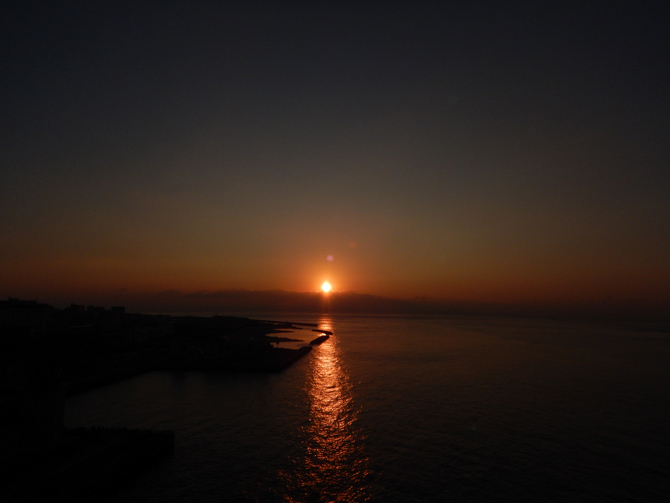 海と初日の出が一望できる関西の絶景スポット９選：アクセスしやすく初詣も一緒に楽しめる場所もmonologue note