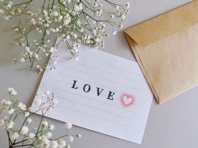 バレンタイン！ チョコに添えたい一言メッセージ書き方・文例女を楽しくするニュースサイト「ウーマンライフ WEB 版」