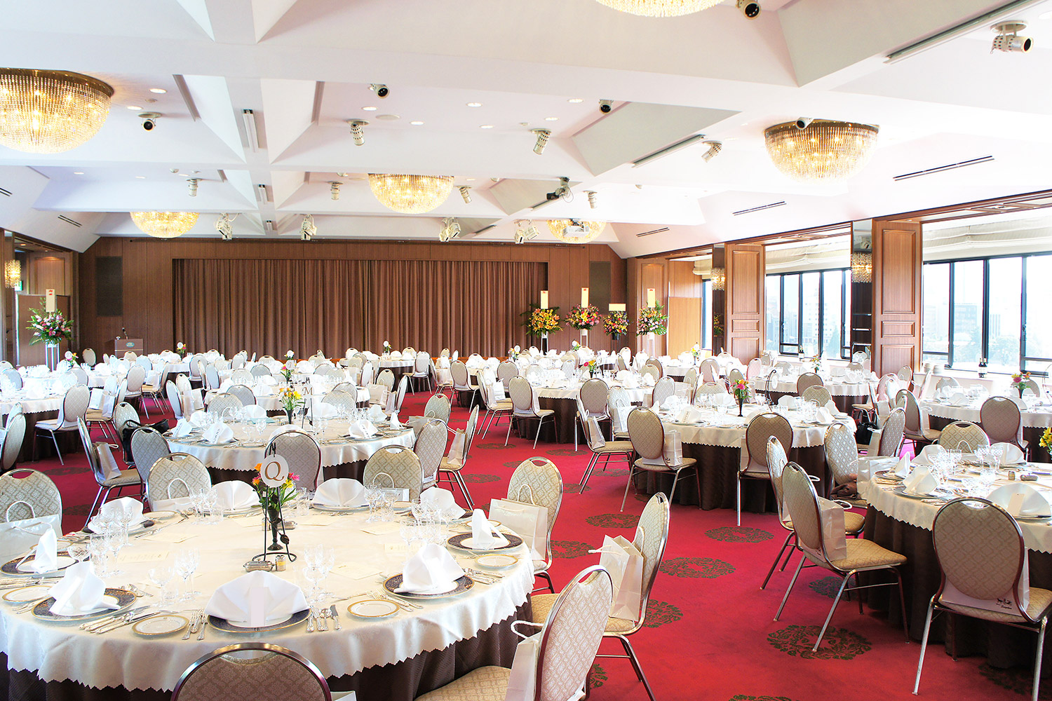 平成最後のお花見は、“お花見居酒屋”で。場所取り・準備・片付け不要！「坐・和民 上野 駅前通り店 」、「ミライザカ 目黒東口駅前店 」3月19日 火 より、お花見宴会場をオープン！ワタミ株式会社のプレスリリース