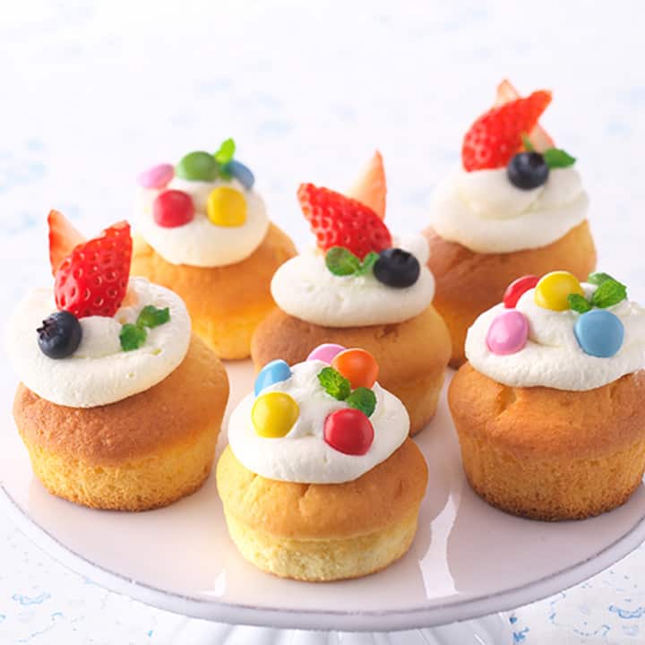 夏生まれさん必見！爽やかカップケーキで祝う、とっておきのバースデーBellas Cupcakes🧁カップケーキ専門店 公式