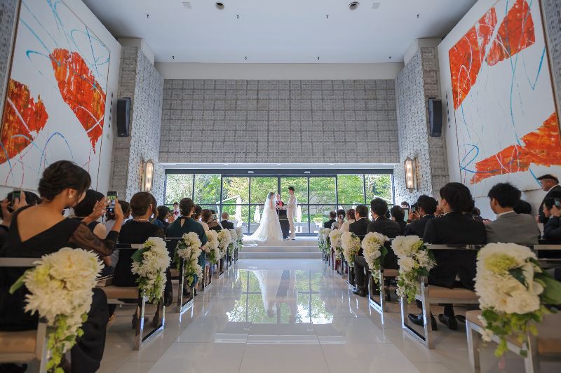 横浜みなとみらいエリアのクールでかっこいい式場一覧。友達とは被らない、個性的な結婚式場が好みの方必見♡ハナヨメのススメ