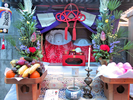 地蔵盆とは何をする行事？その由来や、いつ・どこで・どのように行われるのかを紹介しますお墓きわめびとの会