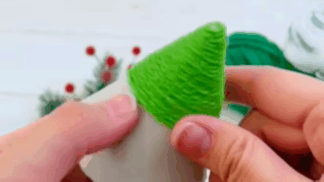 手作りクリスマスツリー4選 小枝や身近なモノで簡単＆おしゃれに！サステナブルなクリスマスを - OZmall