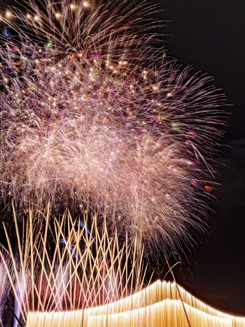 夜空に大輪2千発 豊岡「柳まつり」の花火大会、フィナーレは特大スターマイン但馬神戸新聞NEXT