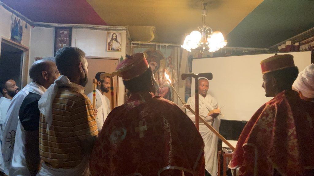 エチオピア正教会の「新年」聖体礼儀を体験 聖ミカエル東京エチオピア正教会 : 教会 : クリスチャントゥデイ