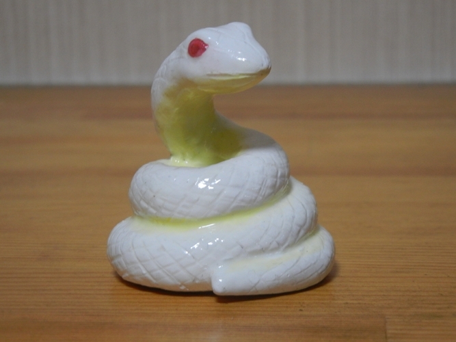 ちりめんで作る干支飾り 巳 へび の赤ちゃん へびシリーズ1作り方・型紙 A Snake plush Tutorial & Patternどんぐりの日々の楽しみ