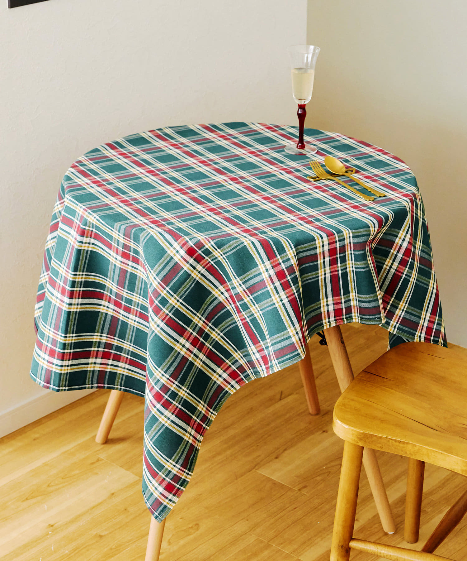 楽天市場 クリスマス オーナメント テーブルクロス クリスマス飾り 北欧 サンタクロース クリスマスツリー デコ Xmas イベント用 テーブルランナープレースマット お食事マット 食卓飾り 汚れ防止 雰囲気 部屋飾り 食卓カバー デスクマット パーティー 贈り物