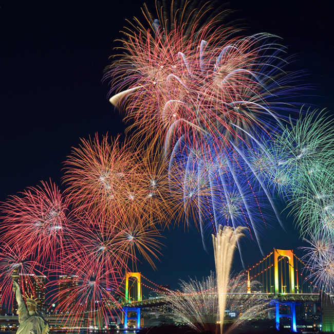 クリスマスにヒルトンお台場での花火体験TikTok