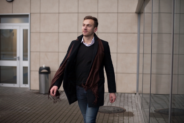 ホテルでの食事デートもスマートカジュアルな服装でバッチリ！ 夏・秋のオススメ着こなし10選