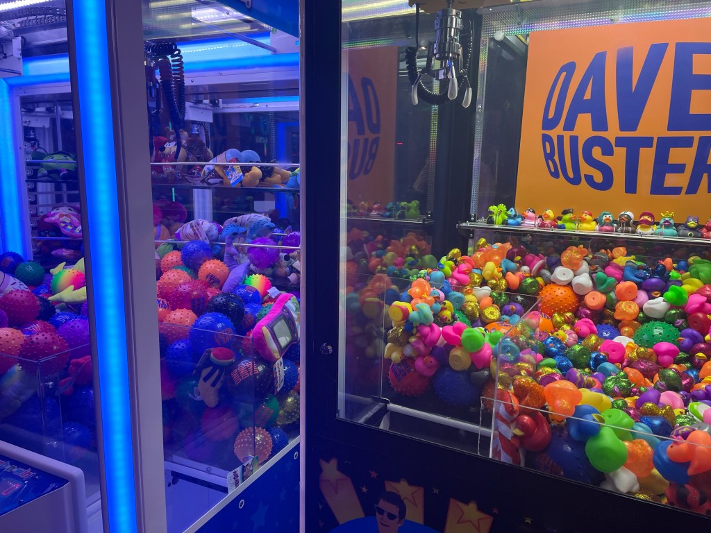 娘のお友達の誕生日パーティへ Chuck E Cheeseいつも心に太陽を 〜素敵なアリゾナ生活～