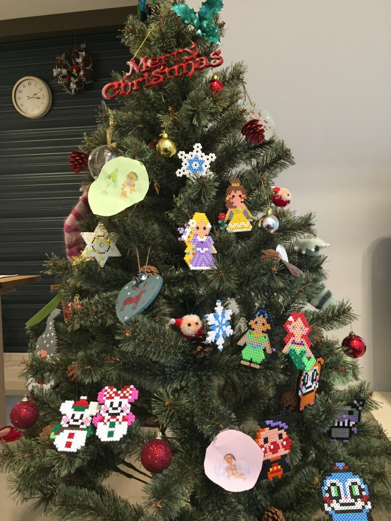 アイロンビーズで作ったクリスマスリース２個セットの通販 by チール's shopラクマ