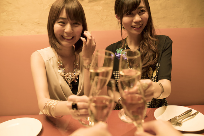 🍷 この間の。 よみたんと お昼から天満飲み🥰 可愛い人妻😍🫶 お鮨からの天ぷらからの居酒屋🏮🐷笑フードファイターやらしてもらいました🫡❤️‍🔥 笑いすぎて腹筋崩壊🤣 ほんま気が合うって最高💗 また来月ね😍 大阪グルメ天満 飲み女子会女子会