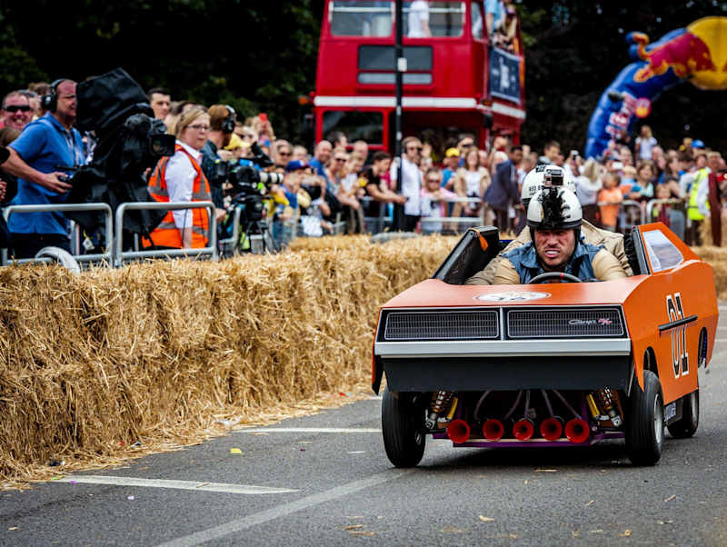 画像16＞水溜りボンドも出場、”おバカ”な手作りカートレースがよみうりランドで開催！ウォーカープラス