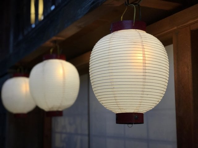 京都五山送り火：広沢池からの幻想的な眺め