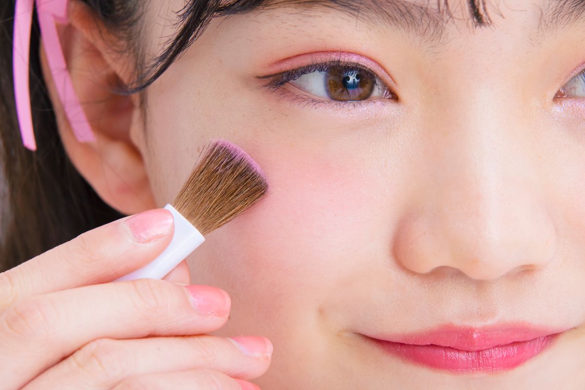 お祭りのメイクで中学生や高校生におすすめなのは？メイクの注意点ややり方も紹介