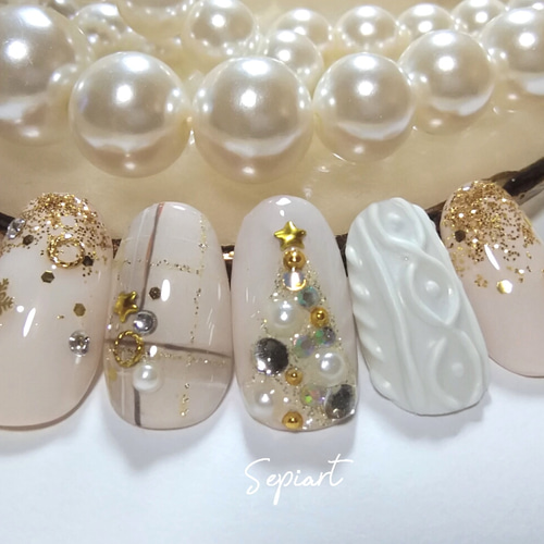 ネイルデザイン最新 クリスマスからお正月まで♪冬のホリデーネイルを一挙公開！ジェルネイル＆ハンドメイド通販 Joyart ジョイアート