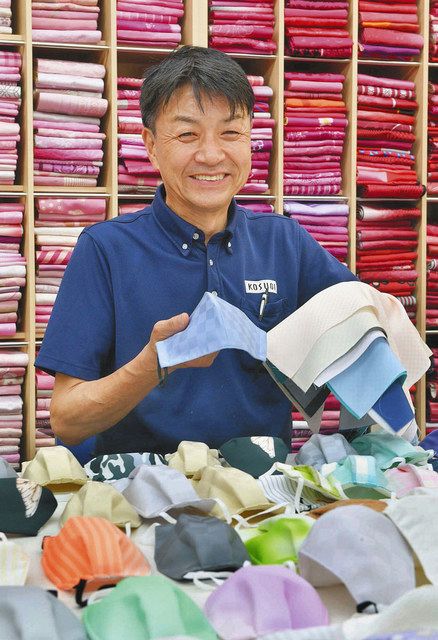 マスク ゆかた生地浴衣マスク-品番9 布マスク 浴衣の生地のマスクです 浴衣姿に綿絽生地の夏マスク - メルカリ