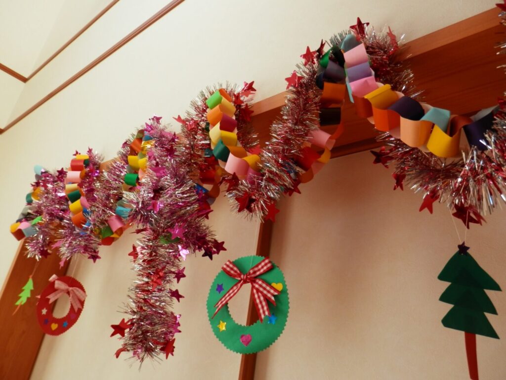 折り紙リース ミニ クリスマスベル セット 壁面飾り 施設 病院 保育園