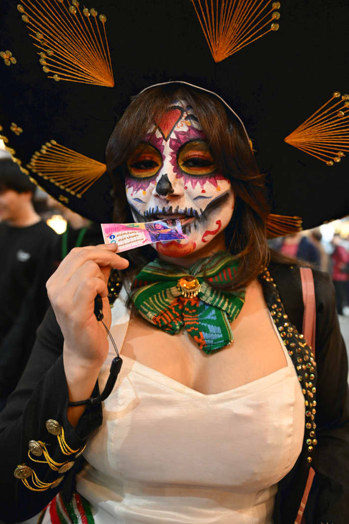 ハロウィン当日 厳重警戒の渋谷は仮装した若者と外国人であふれ、商店街理事長がため息をついた：東京新聞デジタル