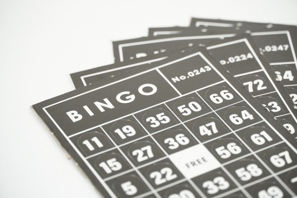 結婚式二次会で120%盛り上がるゲーム・コンテンツ厳選22＋解説付き – Marry.Gift