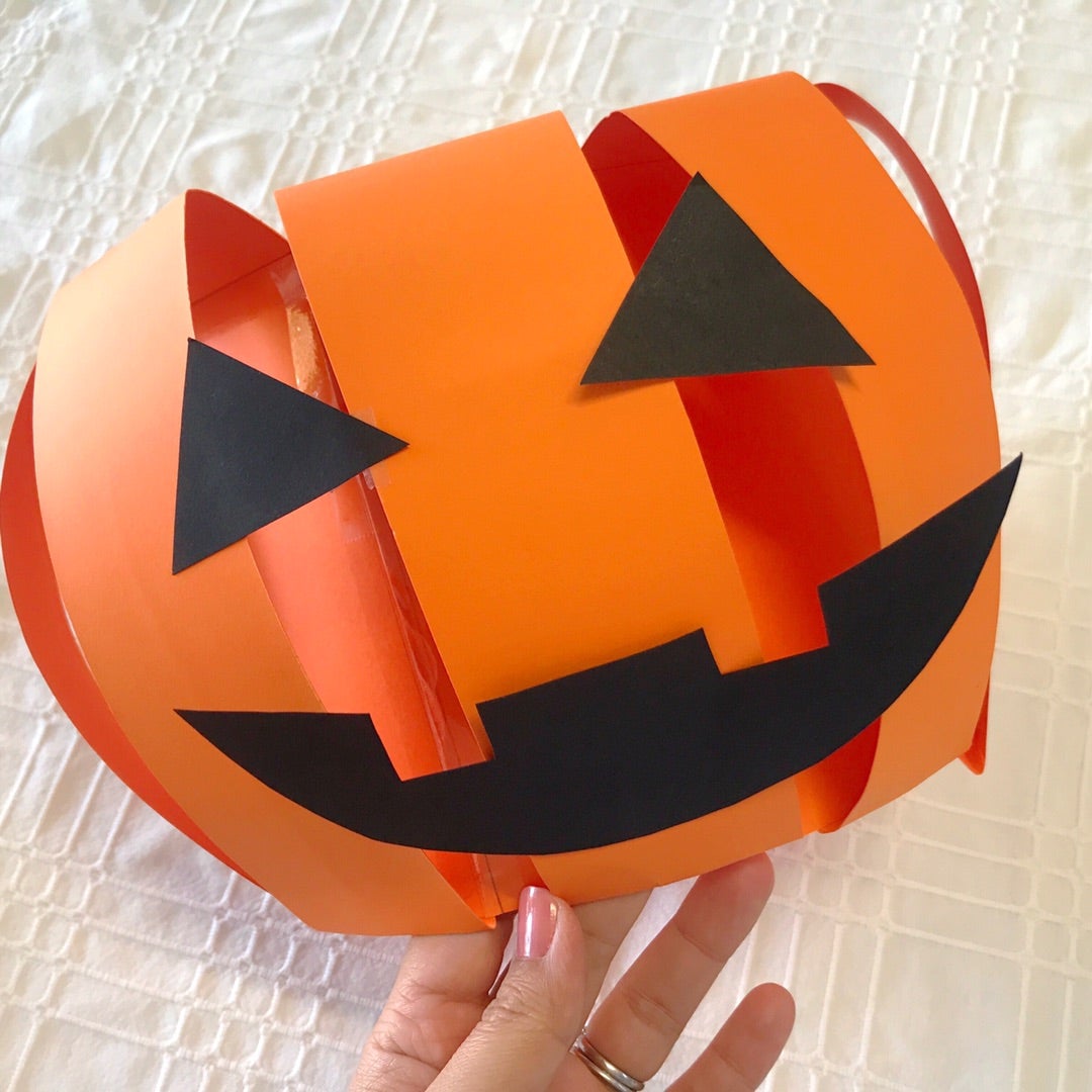 かわいいおばけハット ハロウィン製作”3歳児クラス：ビー組社会福祉法人サンビジョン 保育部会