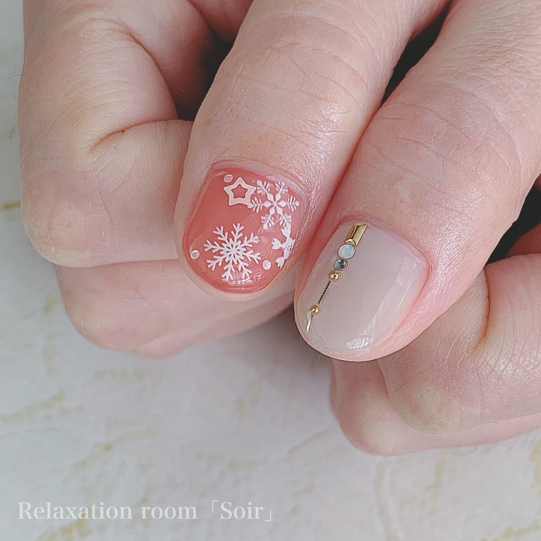 冬 お正月 クリスマス ハンド シンプル - utata_nailのネイルデザイン No.6886373 ネイルブック