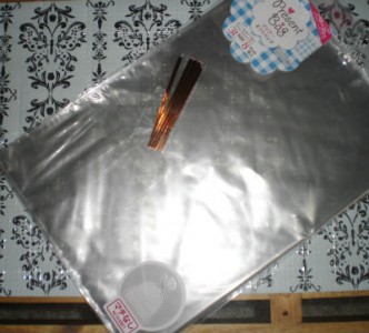 セリア・ダイソーの包装紙は何がある？おしゃれな100均の包装紙41選