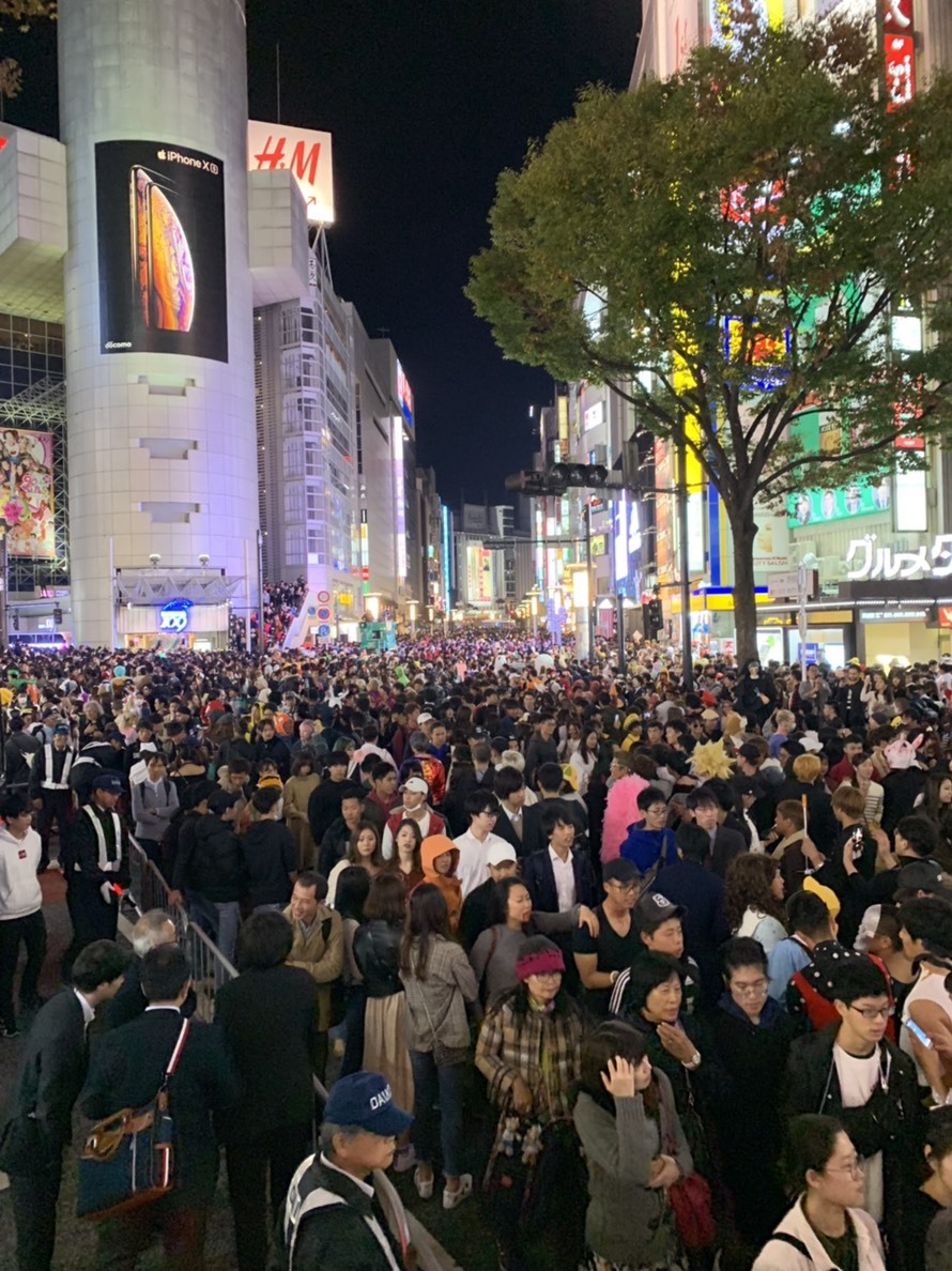 中継 31日はハロウィーン 現在の渋谷の様子は