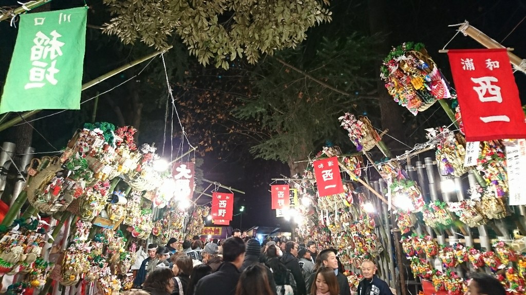 浅草の祭り「酉の市」がアツい！夜通しで熊手を売るなど外国人も注目のザ・ジャパン！ - LIVE JAPAN日本の旅行・観光・体験ガイド