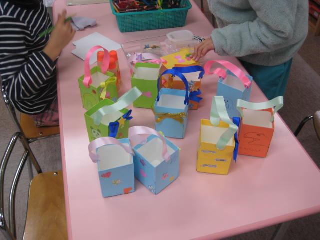 豆入れお知らせチャレッジ保育園園児募集中!! 自活力・自信マンマン!!・思いやり