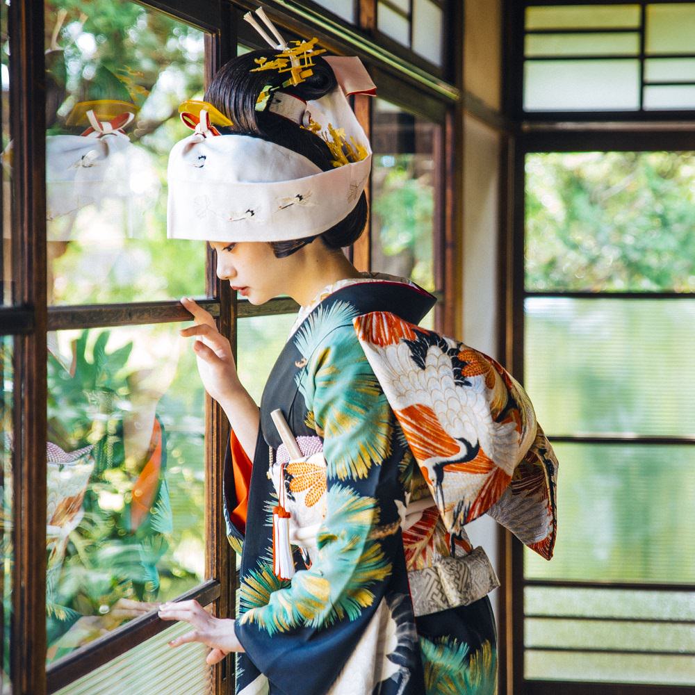 成人式 結婚式 3000円以下多数 胡蝶蘭 鶴水引 髪飾り マム 卒業式 袴 白無垢 振袖 胡蝶蘭の髪飾り ヘア飾り ヘッドドレス アクセサリーAtelier 凛 〜eternity〜 通販 10322569Creema クリーマ