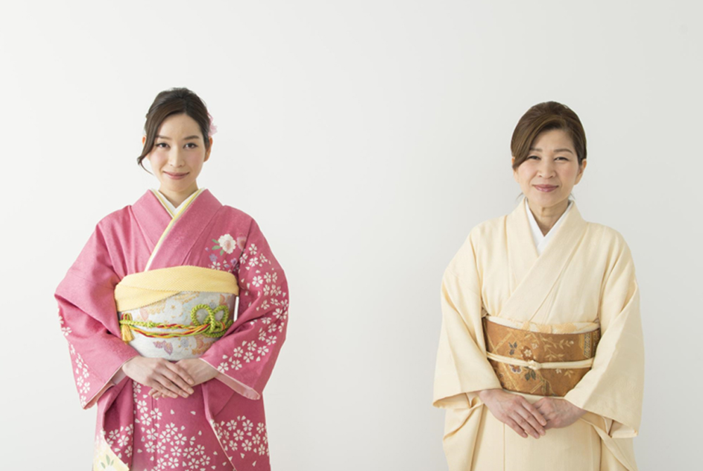 既婚者の女性に振袖がNGとされる理由は？結婚後の振袖活用法も解説丸玉呉服店 A.LIFE 公式