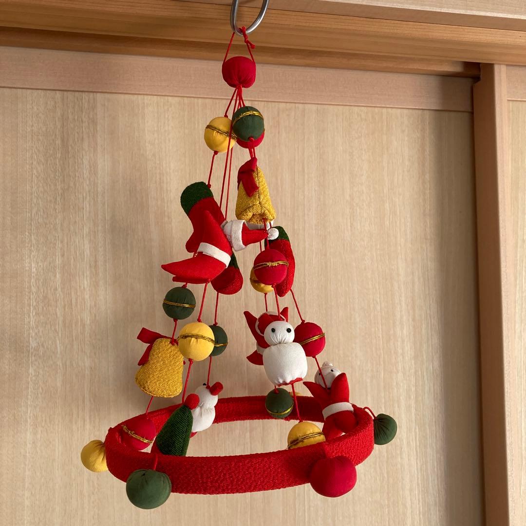 ハンドメイド クリスマス 吊るし飾りとサンタクロース