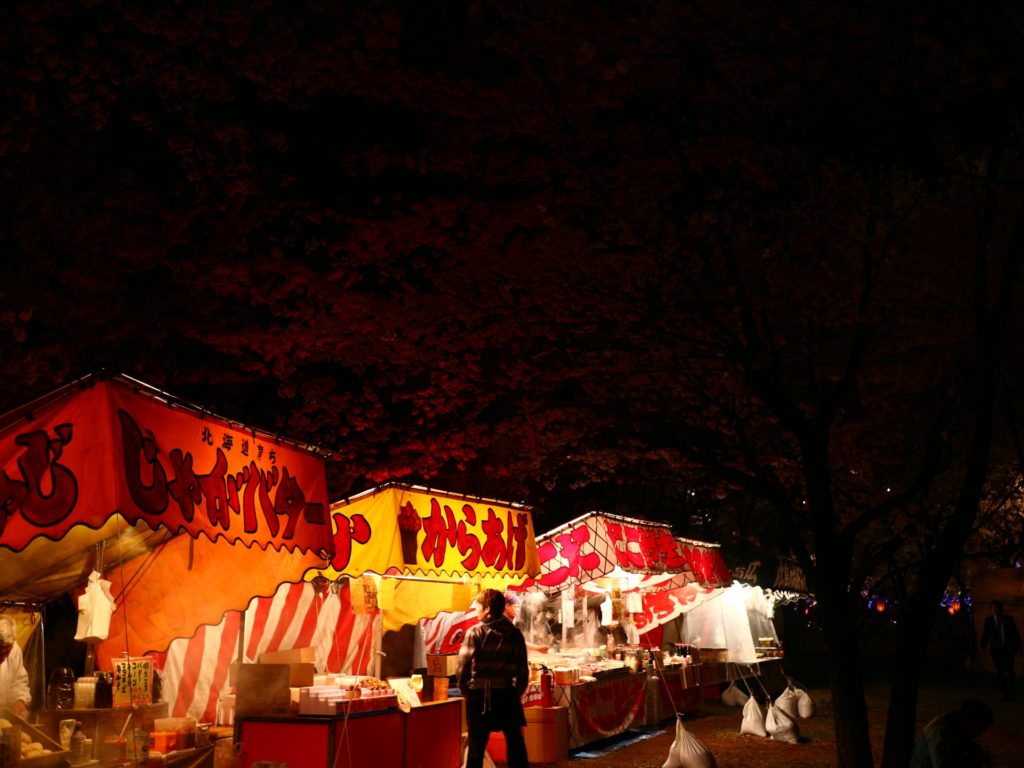 関東の夏祭り完全ガイド 東京の縁日文化、お祭り活動、おすすめアクティビティ