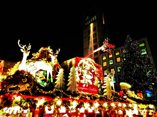 フランクフルトからミュンヘンへ☆期間限定 日本語ガイド同行！ シュトゥットガルトとエスリンゲンのクリスマス