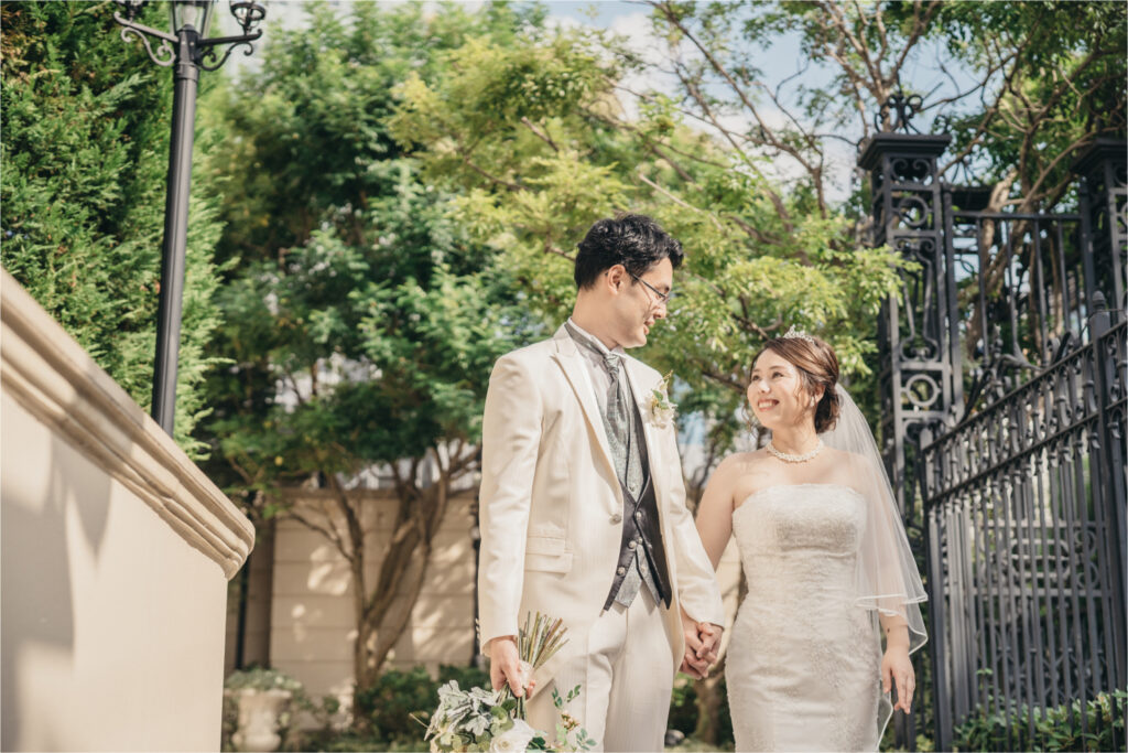 8割以上のカップルが楽しむ「結婚式の前撮り・後撮り」費用相場、いつ撮る？どこに頼む？ドレスは何着？アンケート大公開みんなのウェディングニュース